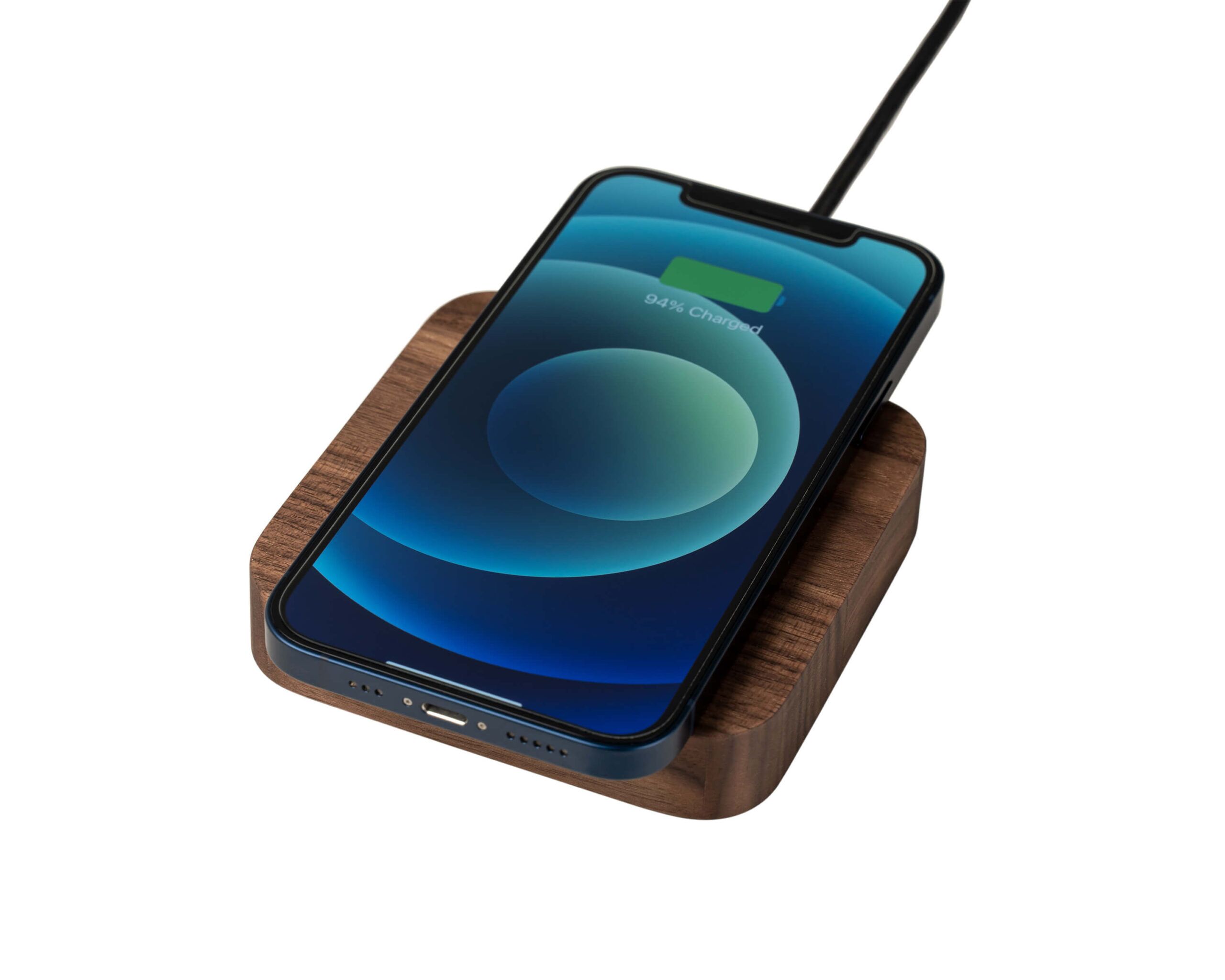 wirelesscharger walnut oakyblocks 03 wirelesscharger walnut oakyblocks 03